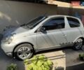 Сірий Тойота Яріс, об'ємом двигуна 1 л та пробігом 173 тис. км за 3800 $, фото 1 на Automoto.ua