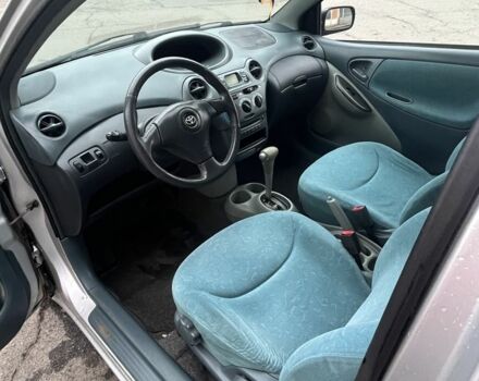 Серый Тойота Ярис, объемом двигателя 1.3 л и пробегом 192 тыс. км за 3200 $, фото 12 на Automoto.ua