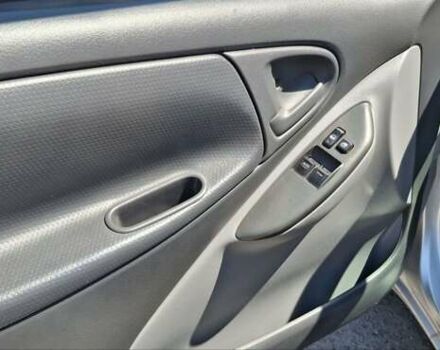 Сірий Тойота Яріс, об'ємом двигуна 1 л та пробігом 253 тис. км за 2900 $, фото 13 на Automoto.ua