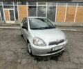 Серый Тойота Ярис, объемом двигателя 1.3 л и пробегом 192 тыс. км за 3200 $, фото 8 на Automoto.ua