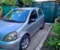 Серый Тойота Ярис, объемом двигателя 1 л и пробегом 211 тыс. км за 1900 $, фото 2 на Automoto.ua
