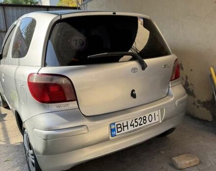 Сірий Тойота Яріс, об'ємом двигуна 1 л та пробігом 173 тис. км за 3800 $, фото 2 на Automoto.ua