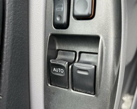 Серый Тойота Ярис, объемом двигателя 1.3 л и пробегом 239 тыс. км за 2600 $, фото 15 на Automoto.ua