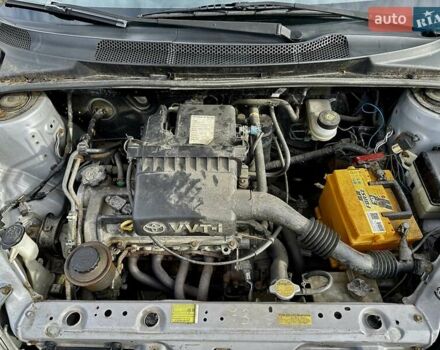 Серый Тойота Ярис, объемом двигателя 1 л и пробегом 271 тыс. км за 3500 $, фото 25 на Automoto.ua