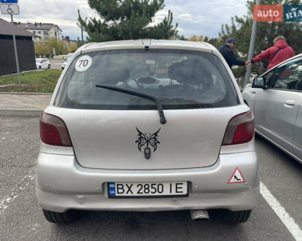 Тойота Яріс 2001 у Рівному на Automoto.ua Сірий Тойота Яріс, об'ємом двигуна 1.3 л та пробігом 236 тис. км за 2700 $, фото 4 на Automoto.ua