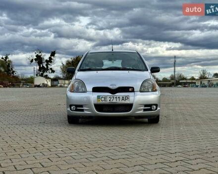 Серый Тойота Ярис, объемом двигателя 1 л и пробегом 271 тыс. км за 3500 $, фото 1 на Automoto.ua