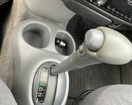 Серый Тойота Ярис, объемом двигателя 1.3 л и пробегом 238 тыс. км за 2999 $, фото 13 на Automoto.ua