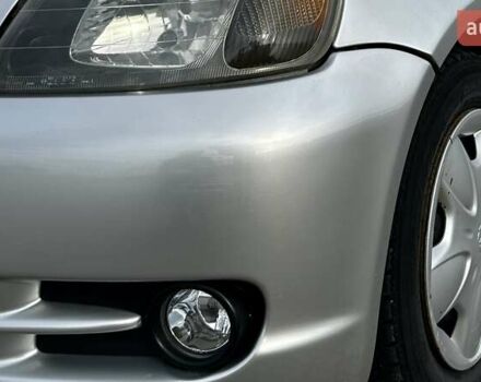 Серый Тойота Ярис, объемом двигателя 1 л и пробегом 271 тыс. км за 3500 $, фото 12 на Automoto.ua