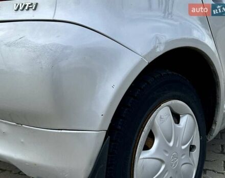 Серый Тойота Ярис, объемом двигателя 1 л и пробегом 271 тыс. км за 3500 $, фото 14 на Automoto.ua