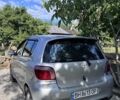 Серый Тойота Ярис, объемом двигателя 1.3 л и пробегом 360 тыс. км за 4000 $, фото 1 на Automoto.ua