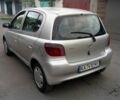 Серый Тойота Ярис, объемом двигателя 1.3 л и пробегом 390 тыс. км за 3900 $, фото 1 на Automoto.ua