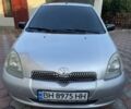 Сірий Тойота Яріс, об'ємом двигуна 1.3 л та пробігом 163 тис. км за 4500 $, фото 1 на Automoto.ua