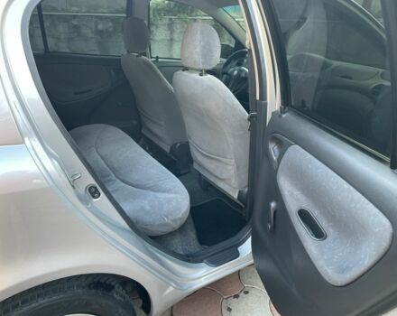 Сірий Тойота Яріс, об'ємом двигуна 1.3 л та пробігом 163 тис. км за 4500 $, фото 14 на Automoto.ua