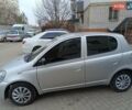 Сірий Тойота Яріс, об'ємом двигуна 1 л та пробігом 450 тис. км за 3300 $, фото 1 на Automoto.ua