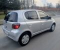 Серый Тойота Ярис, объемом двигателя 1.3 л и пробегом 302 тыс. км за 4400 $, фото 2 на Automoto.ua