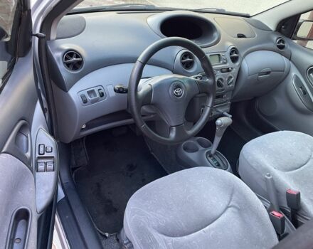 Сірий Тойота Яріс, об'ємом двигуна 1.3 л та пробігом 163 тис. км за 4500 $, фото 16 на Automoto.ua