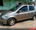 Серый Тойота Ярис, объемом двигателя 1.3 л и пробегом 140 тыс. км за 5000 $, фото 1 на Automoto.ua