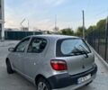 Сірий Тойота Яріс, об'ємом двигуна 1 л та пробігом 200 тис. км за 3300 $, фото 2 на Automoto.ua