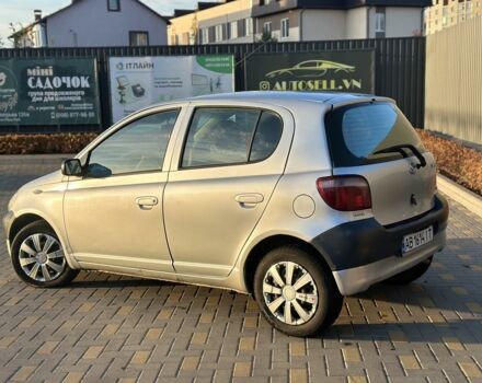 Серый Тойота Ярис, объемом двигателя 1 л и пробегом 212 тыс. км за 2999 $, фото 3 на Automoto.ua