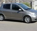 Сірий Тойота Яріс, об'ємом двигуна 1.3 л та пробігом 178 тис. км за 3999 $, фото 4 на Automoto.ua