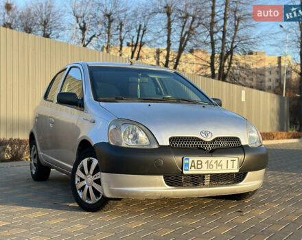 Серый Тойота Ярис, объемом двигателя 1 л и пробегом 212 тыс. км за 2999 $, фото 1 на Automoto.ua