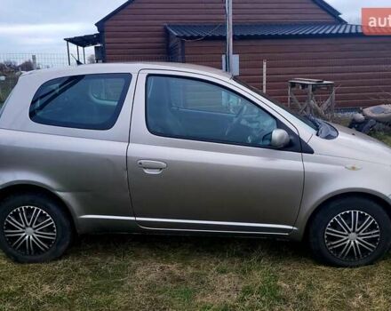 Серый Тойота Ярис, объемом двигателя 1 л и пробегом 223 тыс. км за 3000 $, фото 6 на Automoto.ua