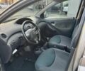 Сірий Тойота Яріс, об'ємом двигуна 1 л та пробігом 220 тис. км за 2999 $, фото 5 на Automoto.ua