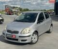 Сірий Тойота Яріс, об'ємом двигуна 1.3 л та пробігом 160 тис. км за 3940 $, фото 1 на Automoto.ua