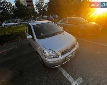 Серый Тойота Ярис, объемом двигателя 1 л и пробегом 271 тыс. км за 3950 $, фото 3 на Automoto.ua