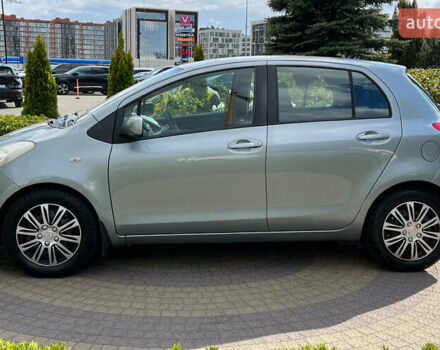 Тойота Ярис 2006 в Львове на Automoto.ua Серый Тойота Ярис, объемом двигателя 1.3 л и пробегом 140 тыс. км за 5650 $, фото 3 на Automoto.ua