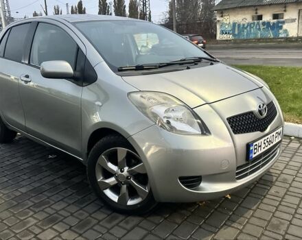 Серый Тойота Ярис, объемом двигателя 1.3 л и пробегом 198 тыс. км за 4444 $, фото 1 на Automoto.ua