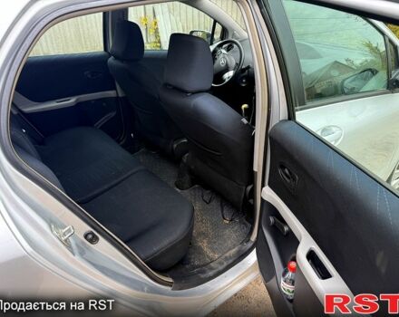 Сірий Тойота Яріс, об'ємом двигуна 1 л та пробігом 200 тис. км за 5550 $, фото 3 на Automoto.ua