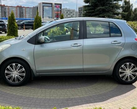 Тойота Ярис 2006 в Львове на Automoto.ua Серый Тойота Ярис, объемом двигателя 1.3 л и пробегом 140 тыс. км за 5650 $, фото 3 на Automoto.ua