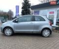 Серый Тойота Ярис, объемом двигателя 1.36 л и пробегом 192 тыс. км за 6500 $, фото 4 на Automoto.ua