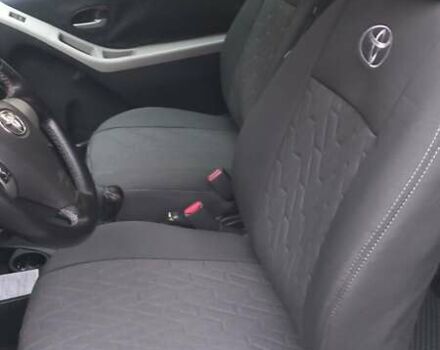 Серый Тойота Ярис, объемом двигателя 1.36 л и пробегом 240 тыс. км за 4900 $, фото 10 на Automoto.ua