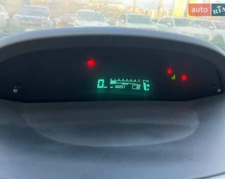 Серый Тойота Ярис, объемом двигателя 1.3 л и пробегом 161 тыс. км за 5700 $, фото 8 на Automoto.ua