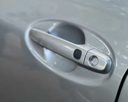 Серый Тойота Ярис, объемом двигателя 1.3 л и пробегом 162 тыс. км за 6000 $, фото 7 на Automoto.ua