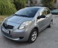 Серый Тойота Ярис, объемом двигателя 1 л и пробегом 234 тыс. км за 4710 $, фото 1 на Automoto.ua