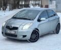 Серый Тойота Ярис, объемом двигателя 1.4 л и пробегом 231 тыс. км за 4800 $, фото 2 на Automoto.ua
