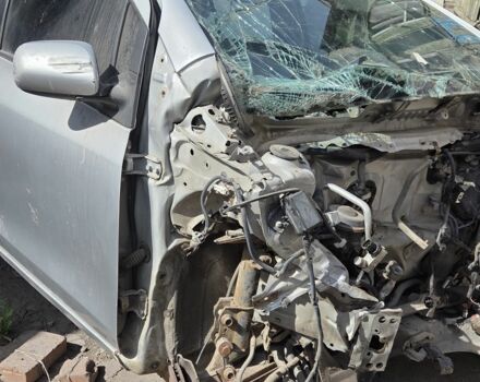 Серый Тойота Ярис, объемом двигателя 1.3 л и пробегом 160 тыс. км за 1532 $, фото 2 на Automoto.ua