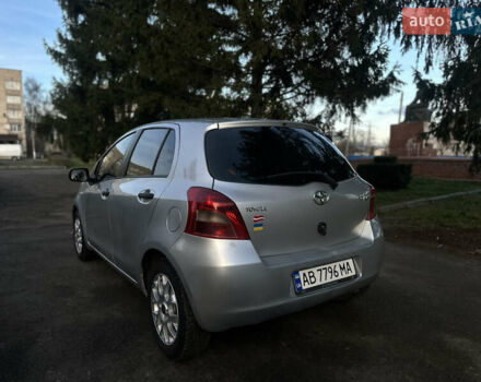 Сірий Тойота Яріс, об'ємом двигуна 1.3 л та пробігом 264 тис. км за 4500 $, фото 22 на Automoto.ua