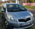 Серый Тойота Ярис, объемом двигателя 1.3 л и пробегом 151 тыс. км за 5000 $, фото 1 на Automoto.ua
