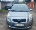 Сірий Тойота Яріс, об'ємом двигуна 1.3 л та пробігом 124 тис. км за 4800 $, фото 1 на Automoto.ua