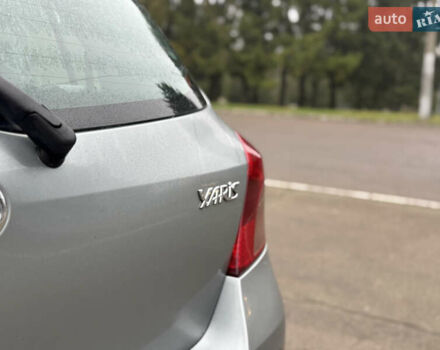 Серый Тойота Ярис, объемом двигателя 1.3 л и пробегом 150 тыс. км за 4600 $, фото 13 на Automoto.ua