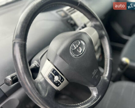 Сірий Тойота Яріс, об'ємом двигуна 1.3 л та пробігом 233 тис. км за 4800 $, фото 12 на Automoto.ua