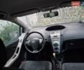 Серый Тойота Ярис, объемом двигателя 1.3 л и пробегом 300 тыс. км за 6500 $, фото 2 на Automoto.ua