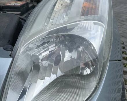 Сірий Тойота Яріс, об'ємом двигуна 1.4 л та пробігом 232 тис. км за 5700 $, фото 33 на Automoto.ua