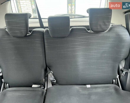 Сірий Тойота Яріс, об'ємом двигуна 1.3 л та пробігом 233 тис. км за 4800 $, фото 29 на Automoto.ua