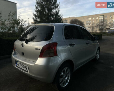 Сірий Тойота Яріс, об'ємом двигуна 1.3 л та пробігом 264 тис. км за 4500 $, фото 20 на Automoto.ua