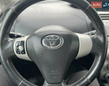Сірий Тойота Яріс, об'ємом двигуна 1.3 л та пробігом 233 тис. км за 4800 $, фото 20 на Automoto.ua